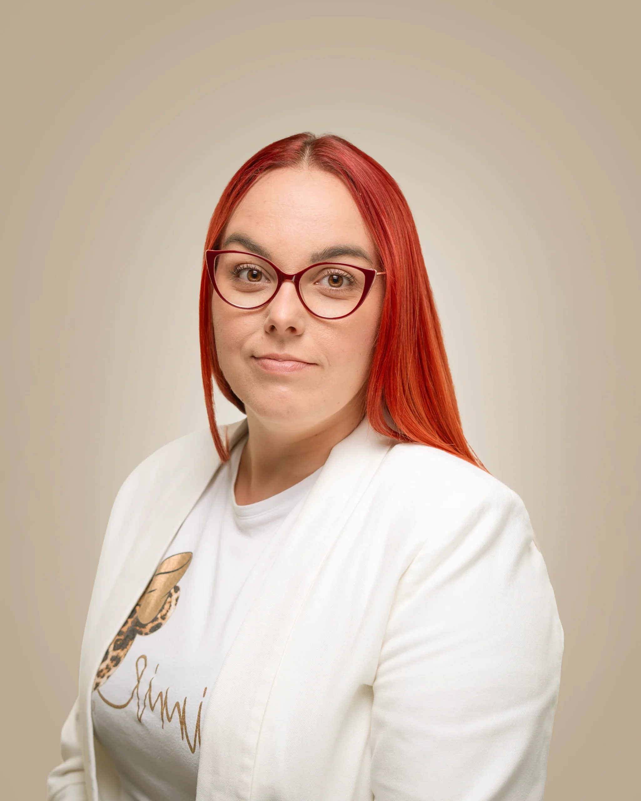 Lucija Banozic – Juliana Nails Team