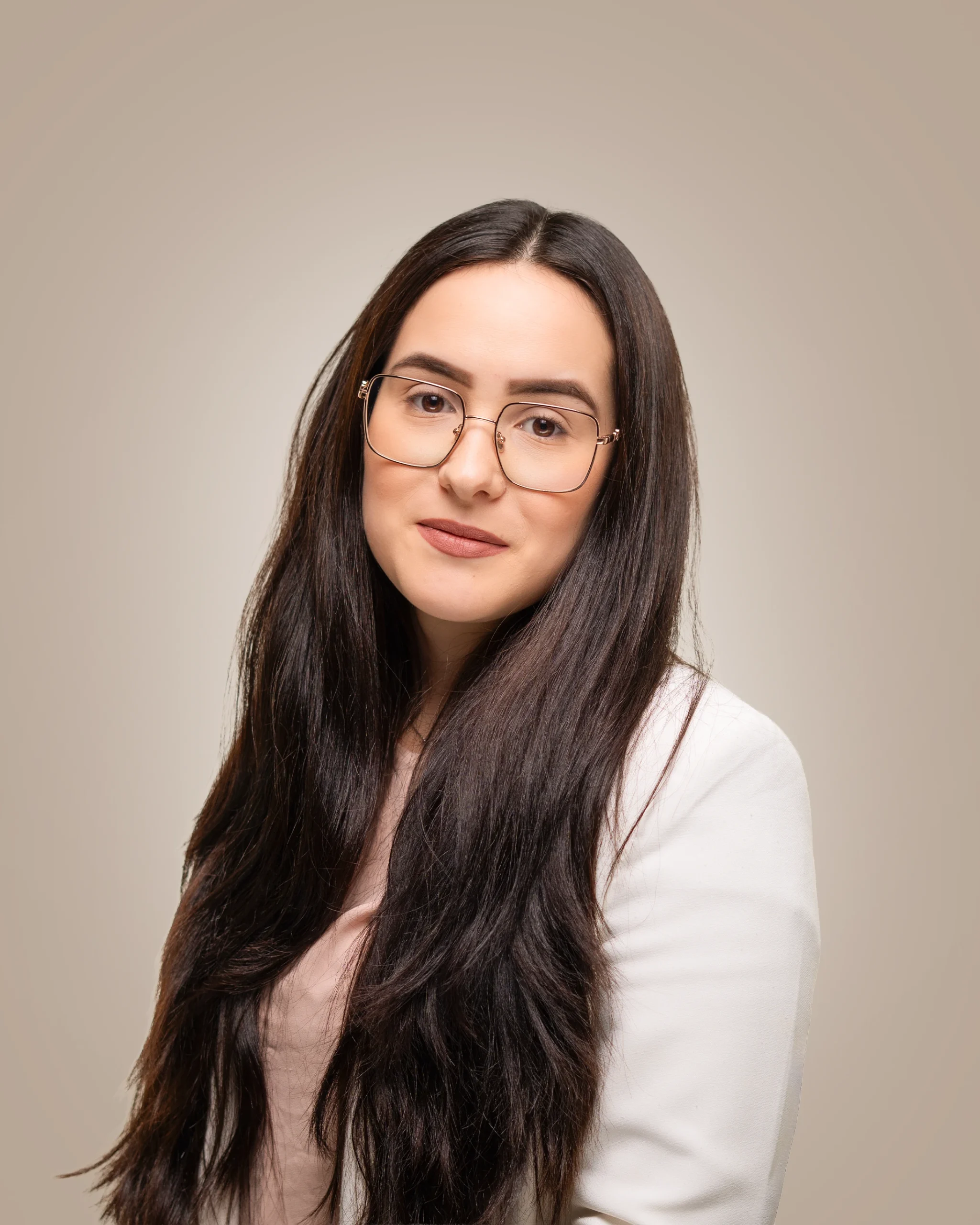 Ana Sirovina – Juliana Nails Team