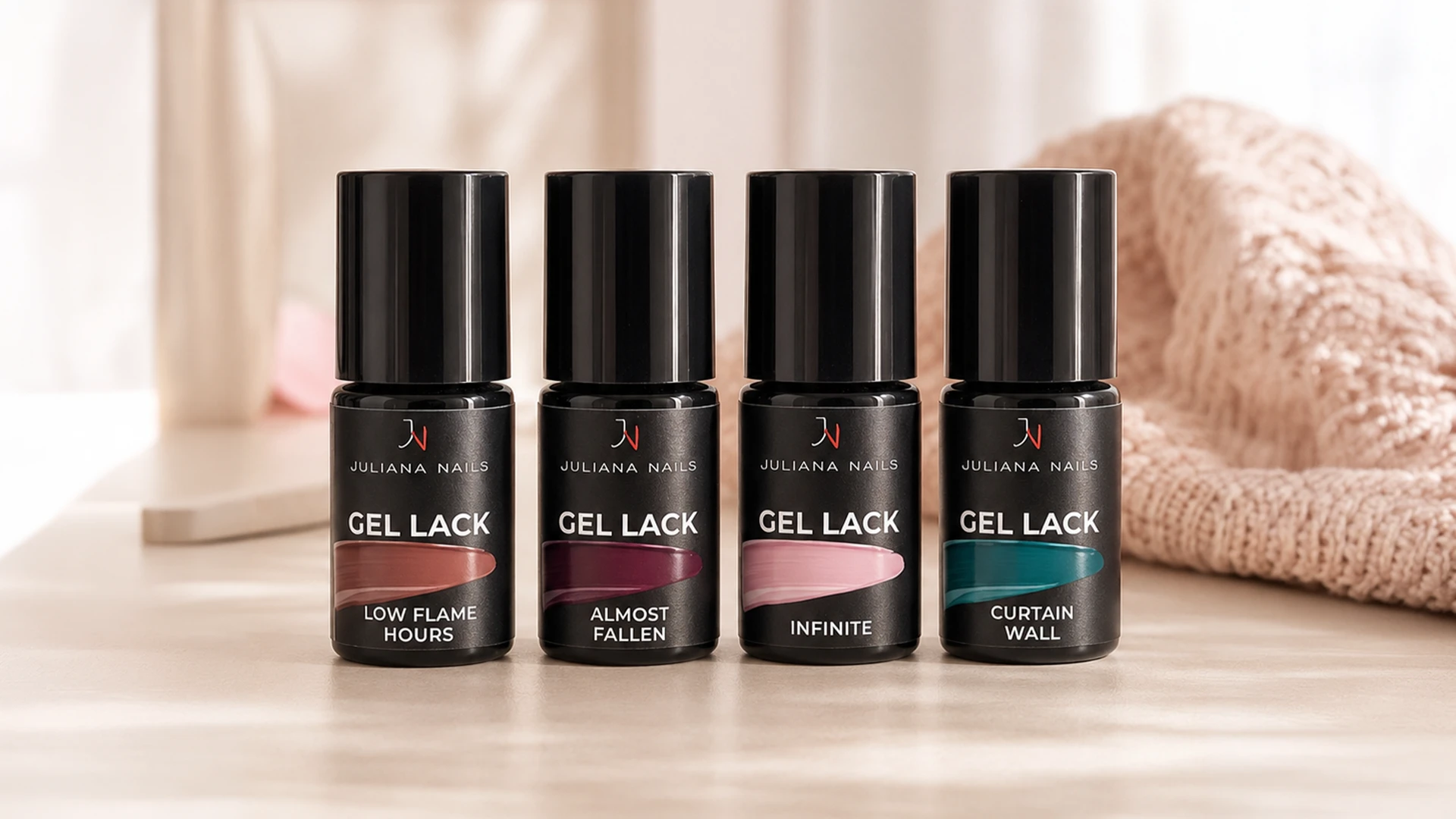 Vier Gel Lack Trendfarben im Set